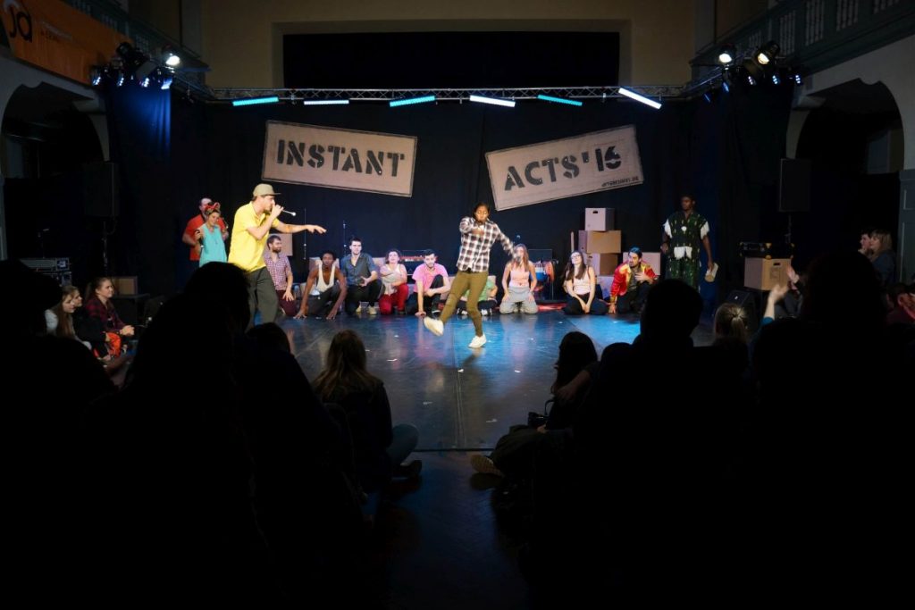Instant Acts 2016